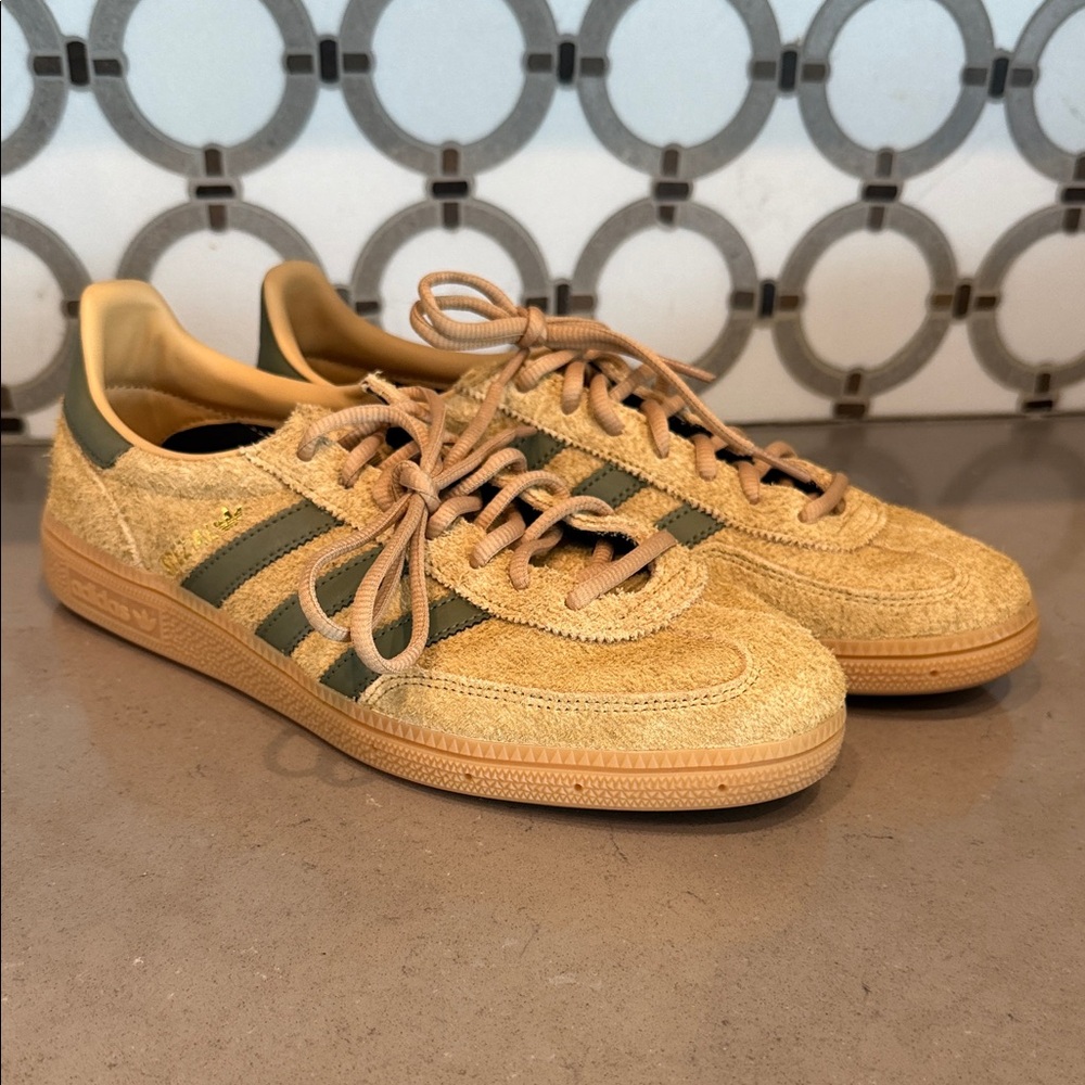 Adidas Men's Tan and Green Spezial 9.5